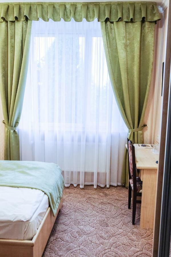 Hotel Оздоровчий Комплекс Гайки Заїзд Провулок Сухий Яр 12 Schytomyr Exterior foto